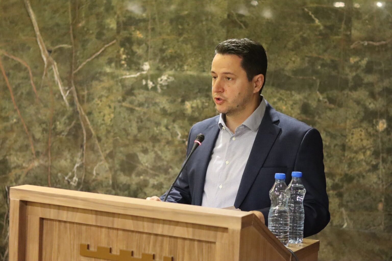 Limani  Në Gostivar është ndaluar përdorimi ujit për pije  presim rezultatet e analizave zyrtare