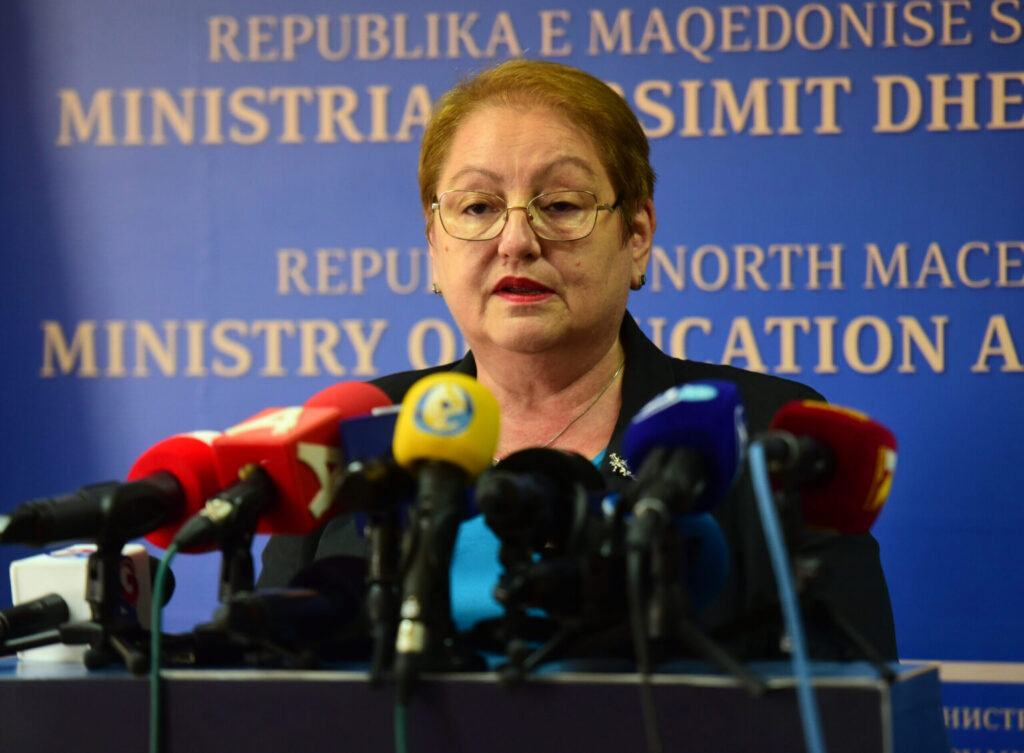 Janevska: Studentët mbi 30 vjeç nuk do të pranohen më në konviktet shtetërore