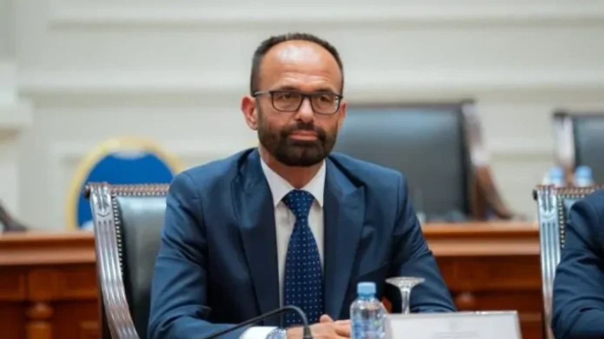 ceshtja-e-jurisprudences-shasivari-do-t-i-ftoje-ne-takim-studentet-dhe-dekanet-per-t-i-bindur-per-zgjidhjen-ligjore