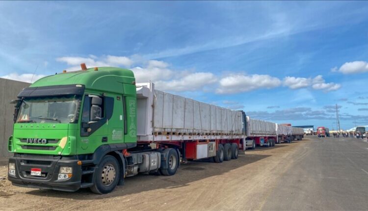 Kufizime në autostrada për automjetet mbi 20 tonë  nga ora 11 00 deri në 17 30