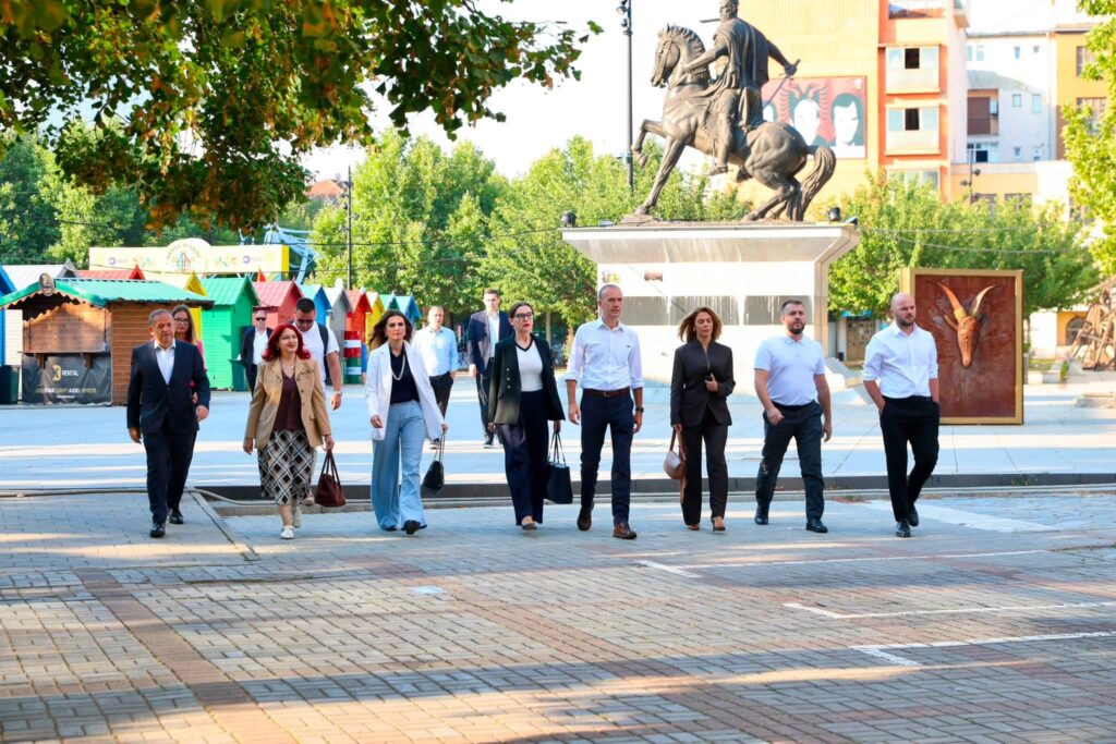 PDK e nis javën para Qeverisë: Albin, mos e mbaj peng shtetin!
