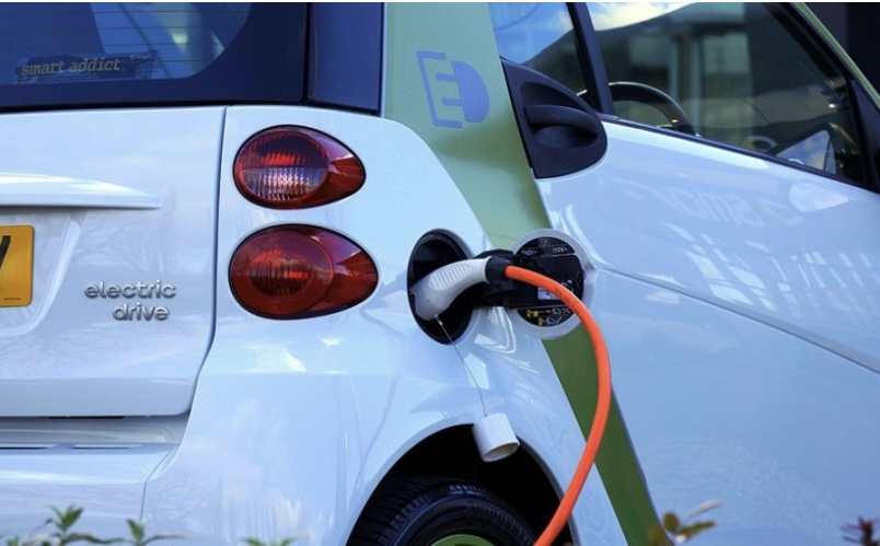  Boom  i veturave elektrike në Shqipëri  6 396 vetura elektrike të regjistruara në 7 muaj