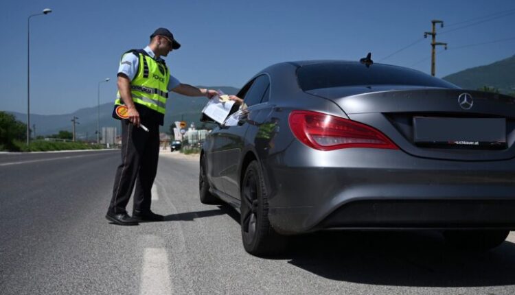 Arrestohet një shtetas i Kosovës pasi u kap duke vozitur me 220 km h në autostradë