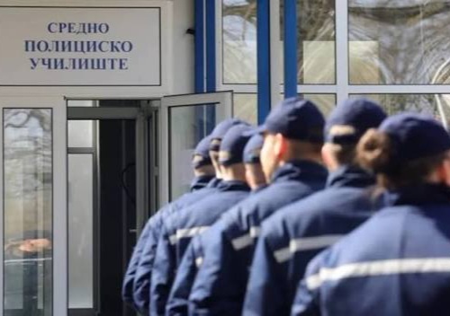 Vetëm 9 shqiptarë mes 310 nxënësve të pranuar në Shkollën e Mesme të Policisë
