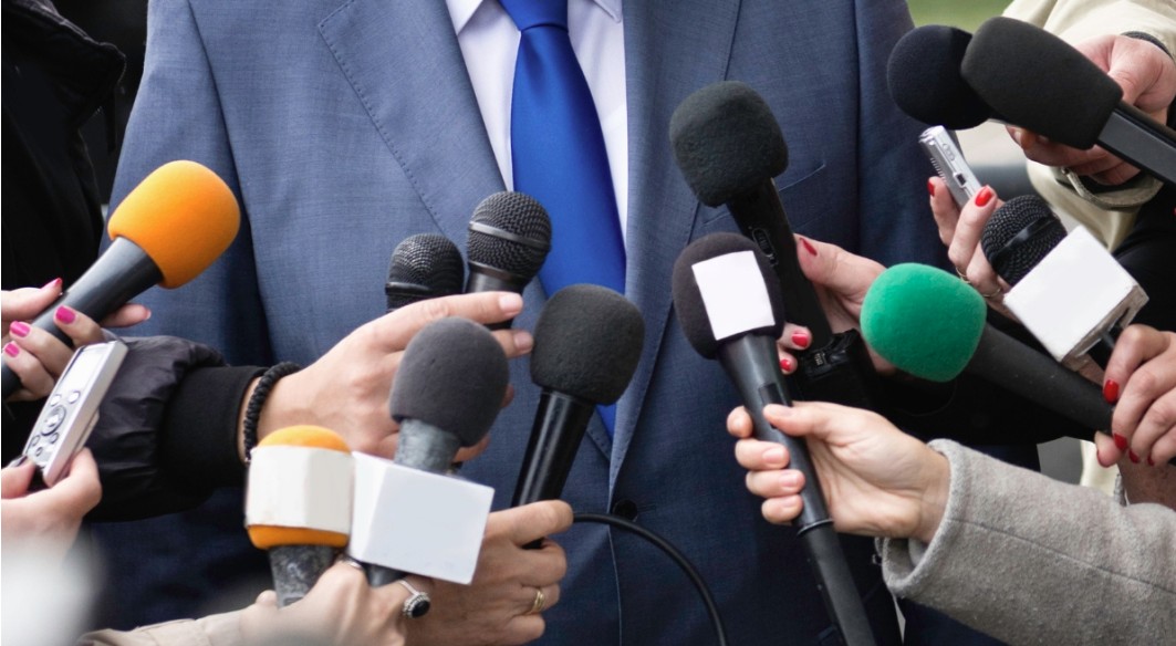 Edhe Agjencia për Shërbime Mediatike kërkoi hetim urgjent për kërcënimet ndaj Eroll Rizaovit  Gazetarët duhet ta ushtrojnë profesionin lirshëm dhe pa kërcënime