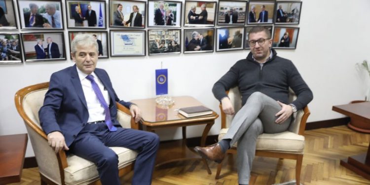 Ahmeti  Maqedoninë e dua njësoj si Mickoski dhe Cërvenkovski