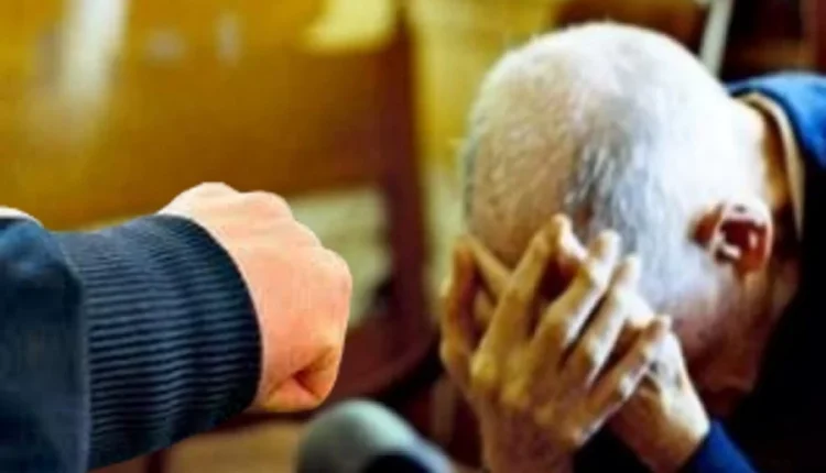 80 vjeçari denoncon djalin   Më rrahu brenda në shtëpi 