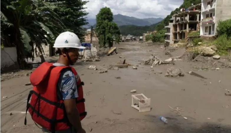 Përmbytjet në Nepal, më shumë se 1 mijë persona janë zhdukur, mes tyre rreth 600 turistë