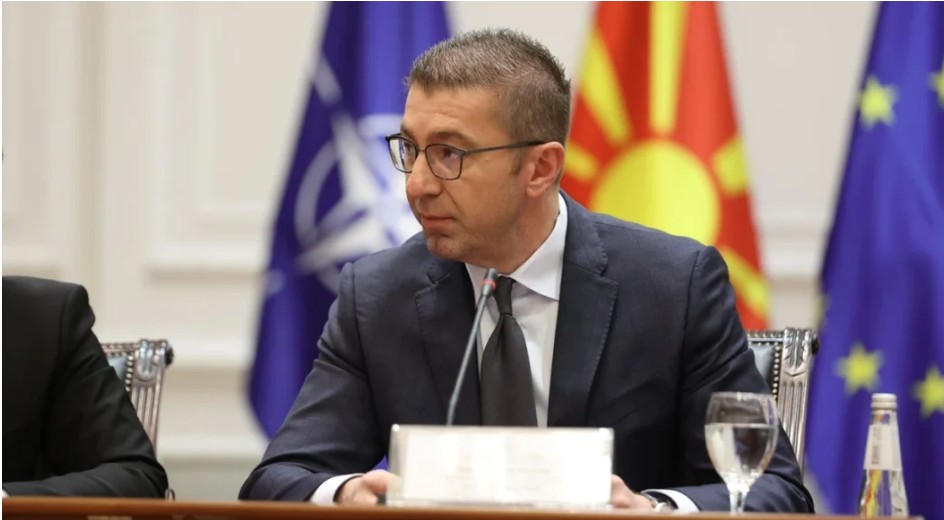 Mickoski për MO-në: Mësimet e së kaluarës janë baza për një shtet të qëndrueshëm dhe të sigurt
