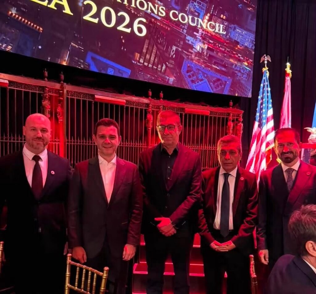 Mickoski në gala mbrëmjen e Këshillit të Marrëdhënieve Shqiptaro-Amerikane: Korridoret 8 dhe 10 janë avantazhi ynë strategjik!