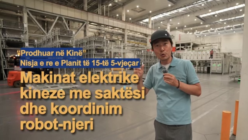 nisja-e-re-e-planit-te-15-te-5-vjecar-makinat-elektrike-kineze-tregojne-prodhuar-ne-kine-me-saktesi-industriale-dhe-koordinim-robot-njeri