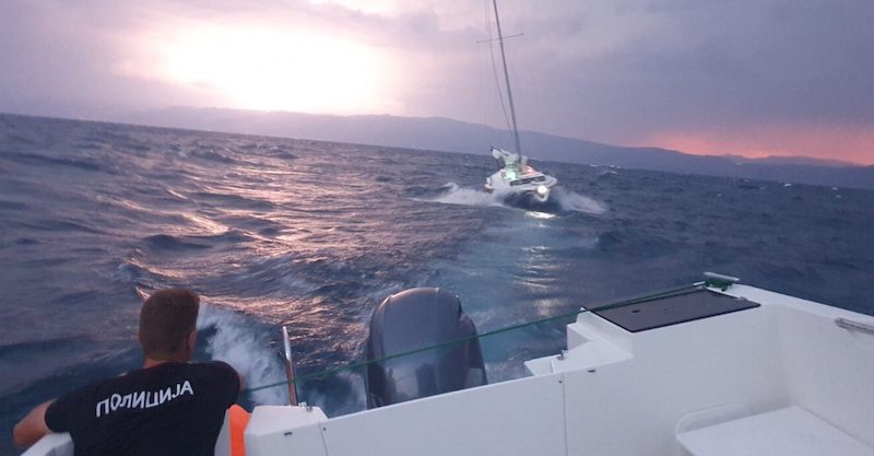 Alarm në Ohër  32 vjeçari nga Shkupi zhduket në Liqenin e Ohrit