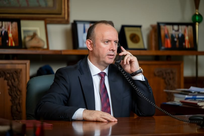 Kur janë të sinqertë Gashi e Sali  Postimet e tyre hapin debat