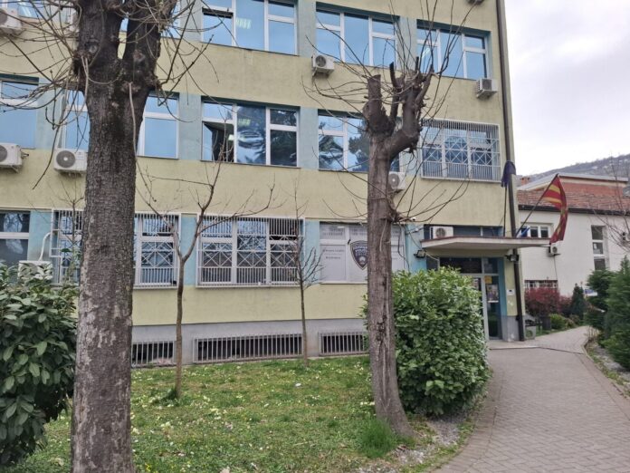 I kishin kërkuar me dhunë para dhe automjete, babai denoncon se djali është zhdukur pa gjurmë