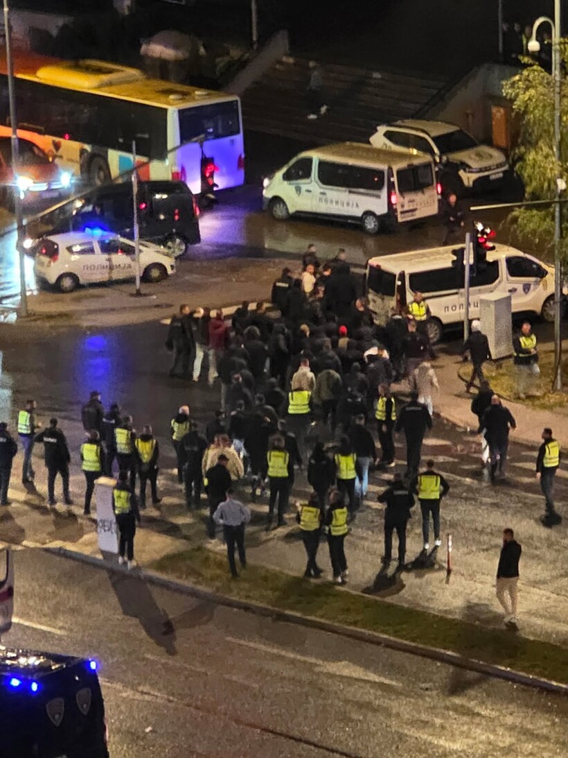 Përleshje mes tifozëve të Rabotniçkit dhe MZT Shkupit para ndeshjes  ka të lënduar