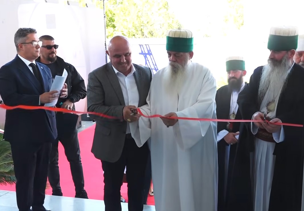 Spitali Continental merr emrin  Haxhi Dede Reshat Bardhi   në nderim të Kryegjyshit Botëror të Bektashinjve  VIDEO 