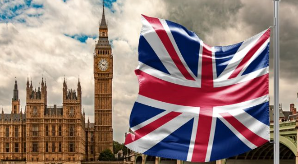 Lufta në Iran godet ekonominë britanike, qeveria jep 100 paund për 20 milionë familje dhe ul taksat për bizneset