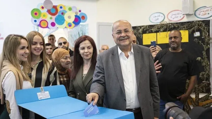 Lista e Përbashkët Arabe i shtrin dorën bllokut të Eisenkotit për të rrëzuar qeverinë e Netanyahut