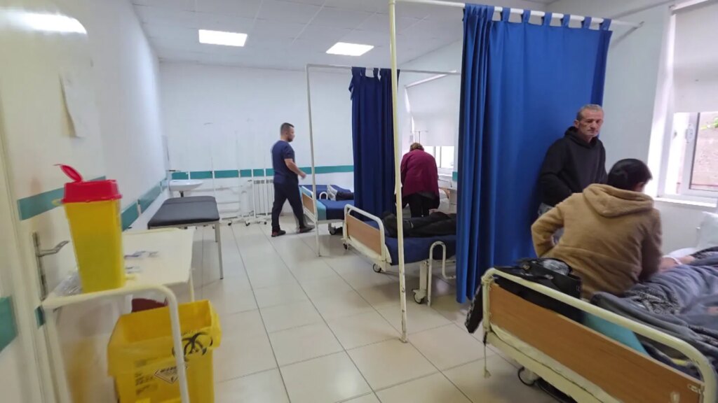 Rritja alarmante e rasteve me grip: A(H1N1) dhe COVID-19 në qarkullim