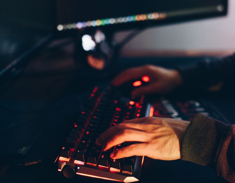 Mashtrim me investime të rreme në internet  qindra qytetarë të dëmtuar në Maqedoninë e Veriut