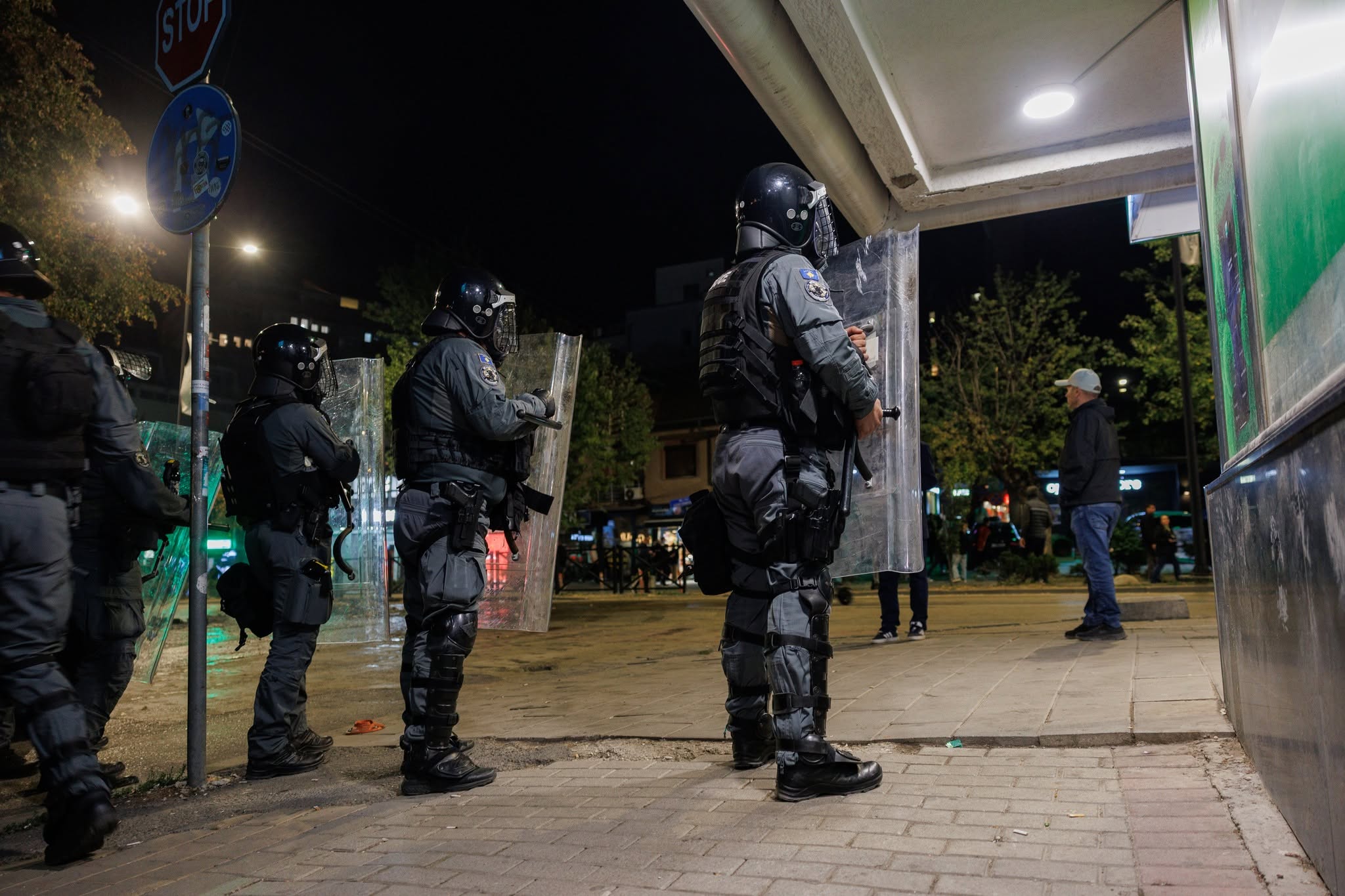 Tensionet në Prishtinë  Protesta e sotme nën mbikëqyrjen e policisë pas incidentit të mbrëmshëm